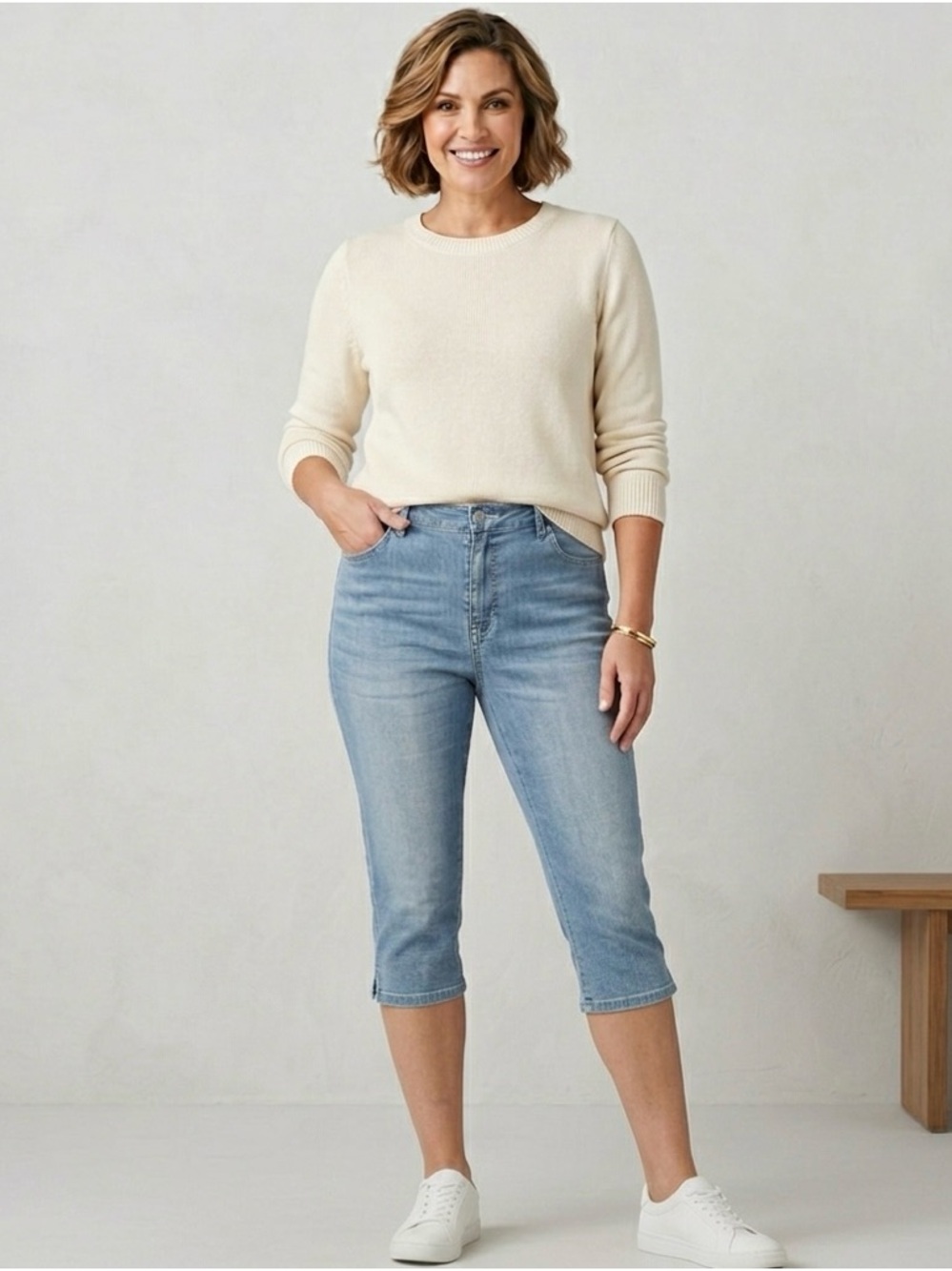 Gloria Vanderbilt Light Wash Cropped Capri Jeans